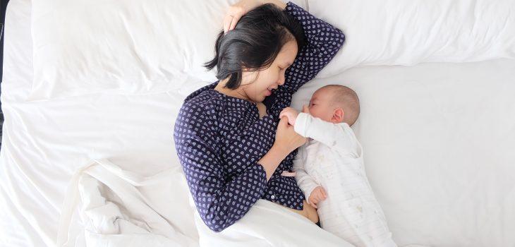 Benefits of Side Lying Breastfeeding: A Step-by-Step Guide - Chrissy ...