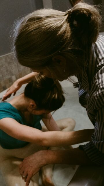 Birth support isn't just for the person giving birth. Partners, friends, mums, sisters, whoever is in your corner is welcome at appointments and part of the conversation.

Pregnancy and birth go smoother when the whole support team is on the same page.

#birthpartner #pregnancysupport #midwife #birthteam